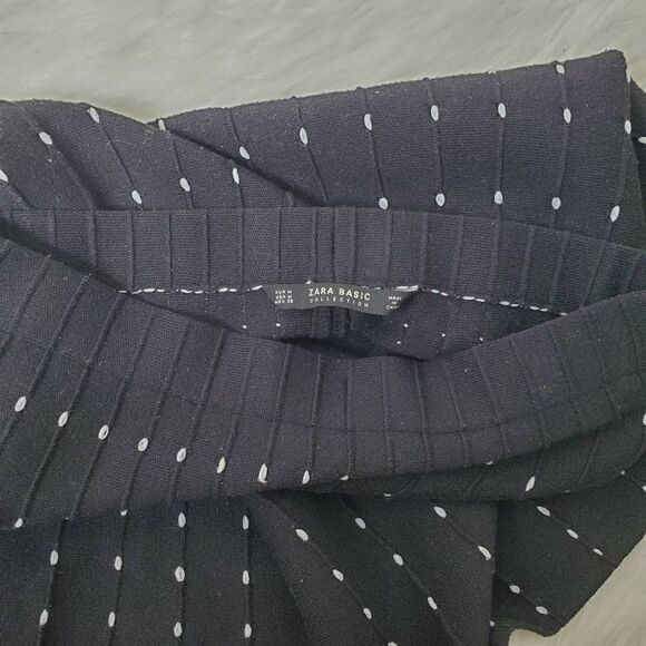 ZARA Basic circle skirt in black with white dots size M - Picture 4 of 8